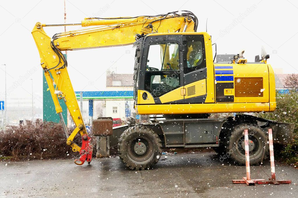 Kommunales Gebäude mit geräumten Flächen